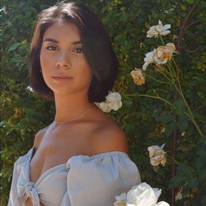 Meet your Posher, Deya